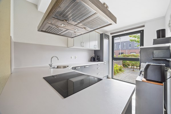 Medium property photo - Tom Navislaan 12, 2493 BN Den Haag